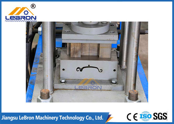 Μηχανή διαμόρφωσης ρολού πόρτας μακράς διάρκειας υπηρεσίας Πλήρως αυτόματη υψηλή ταχύτητα